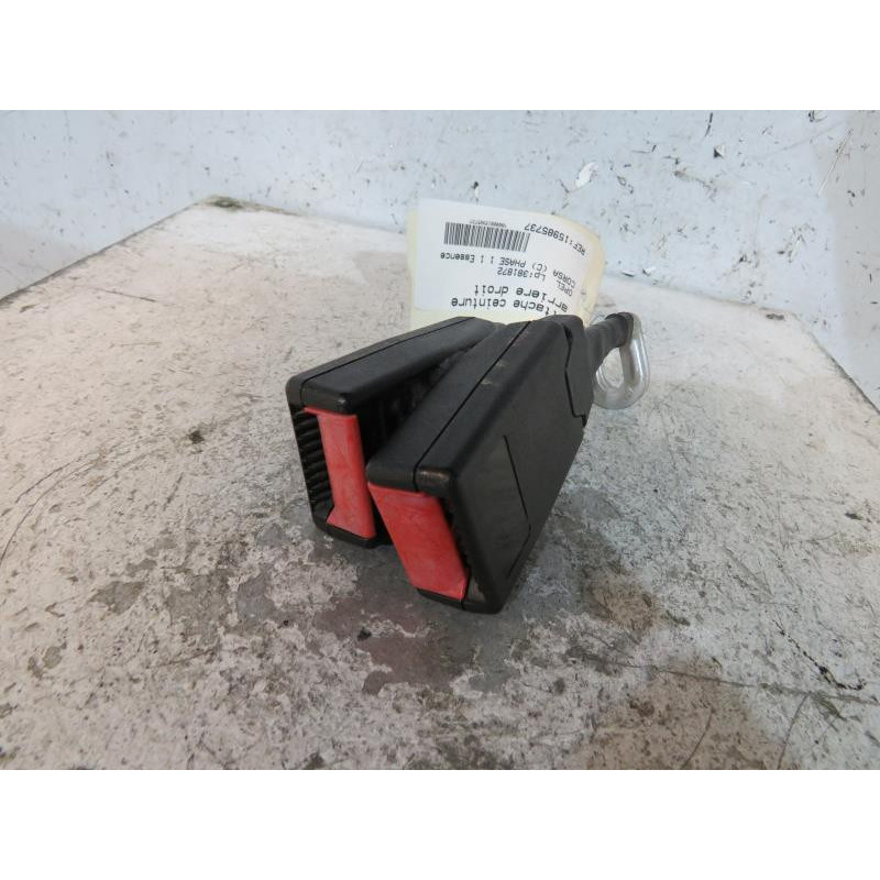Attache ceinture arriere droit OPEL CORSA C Photo n°1