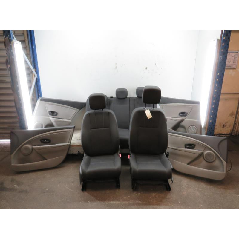 Interieur complet RENAULT MEGANE 3 Photo n°1