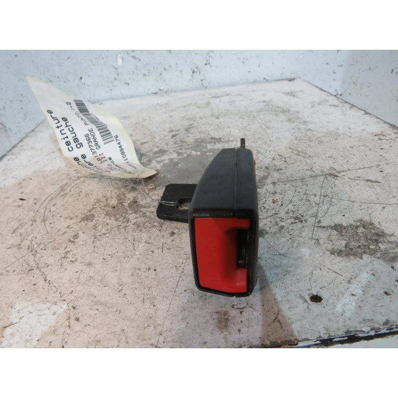 Attache ceinture arriere gauche FIAT GRANDE PUNTO Photo n°1