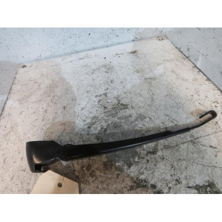 Bras essuie glace arriere AUDI A3 1