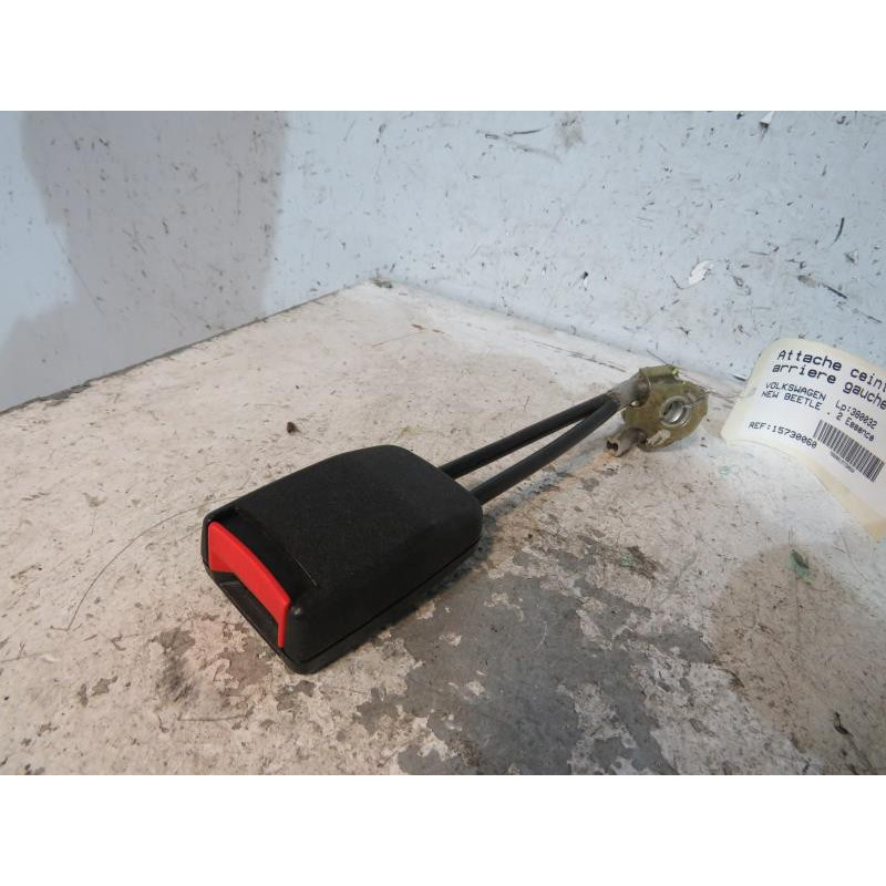 Attache ceinture arriere gauche VOLKSWAGEN NEW BEETLE 1 Photo n°1