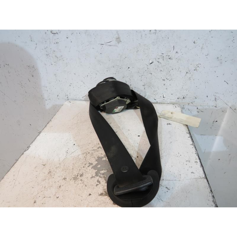 Ceinture avant droit VOLKSWAGEN GOLF 5 Photo n°1