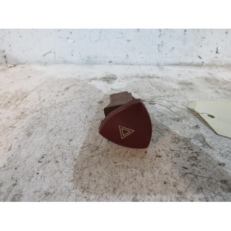 Bouton de warning PEUGEOT 807