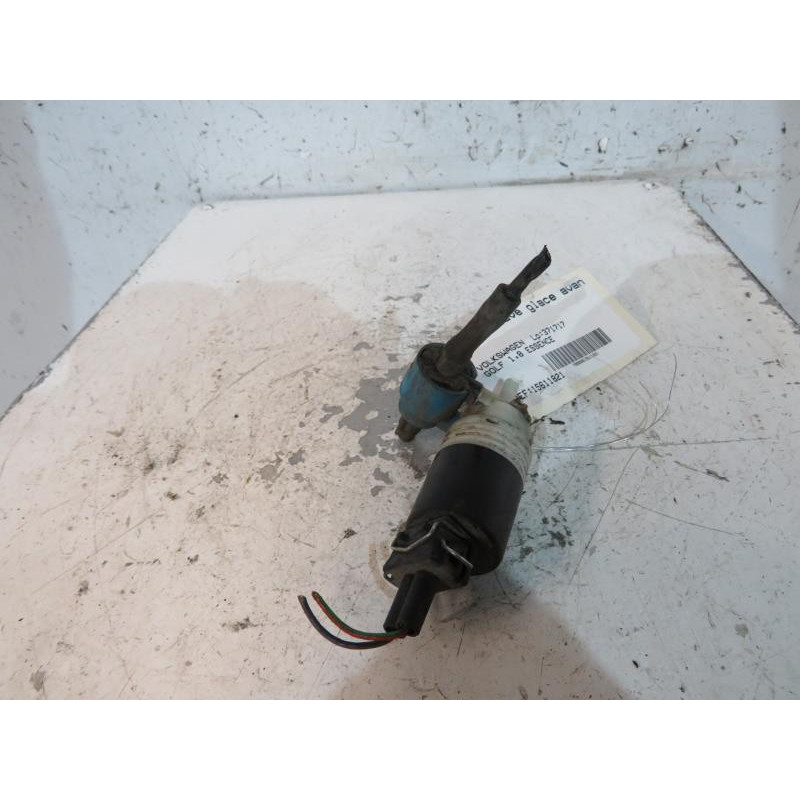 Pompe lave glace avant VOLKSWAGEN GOLF 3 Photo n°1