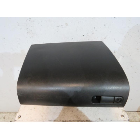Porte boite a gants MAZDA 3 1