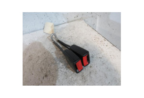 Attache ceinture arriere droit SEAT IBIZA 2 Photo n°1