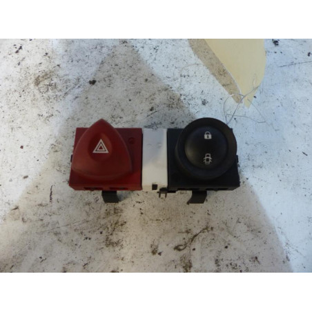 Bouton de warning RENAULT MEGANE 2