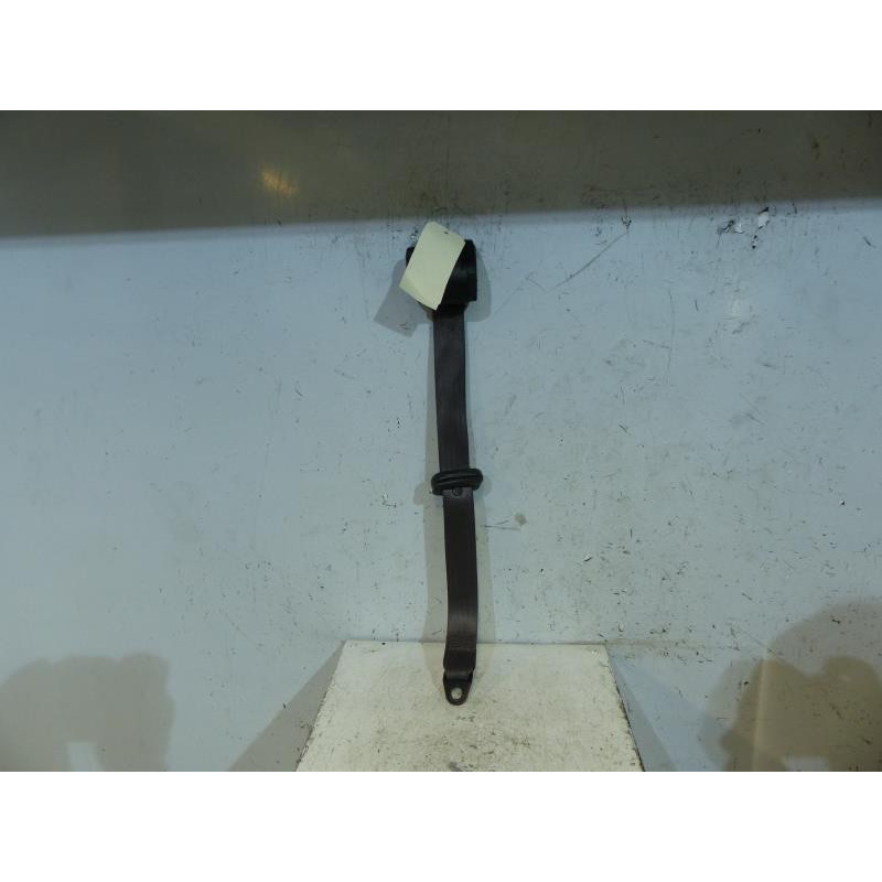 Attache ceinture arriere droit FIAT PUNTO 2 Photo n°1