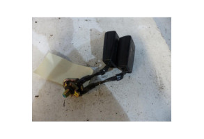 Attache ceinture arriere gauche VOLKSWAGEN POLO 4 Photo n°1
