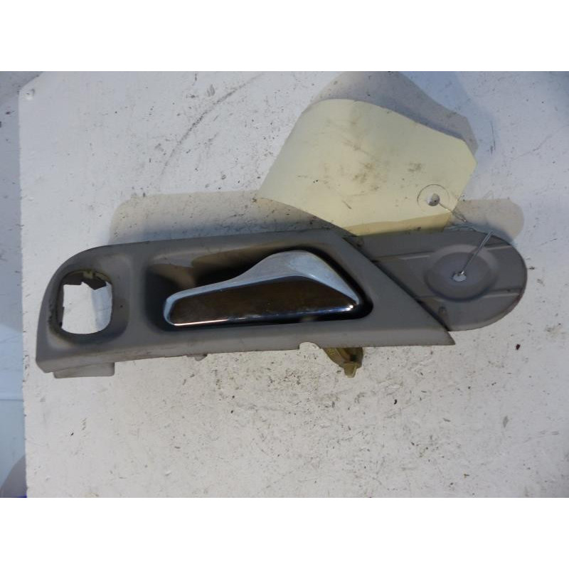Poignee interieur arriere droit MERCEDES CLASSE C 203 Photo n°1