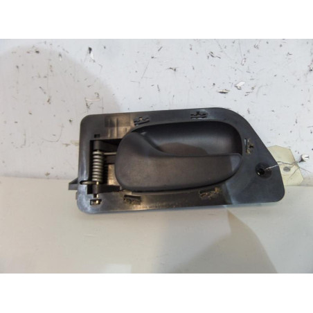 Poignee interieur arriere gauche RENAULT LAGUNA 1
