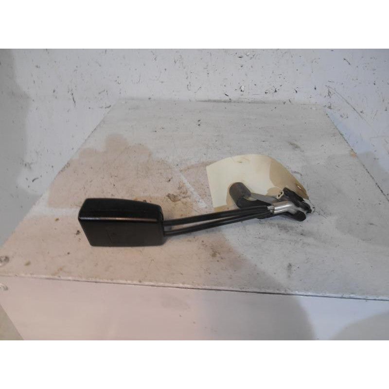 Attache ceinture arriere droit SEAT TOLEDO 2 Photo n°1