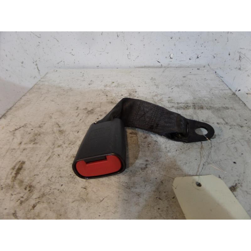 Attache ceinture arriere droit ALFA ROMEO GT Photo n°1