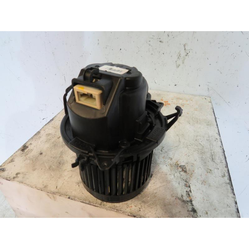 Ventilateur chauffage RENAULT CLIO 4 Photo n°1