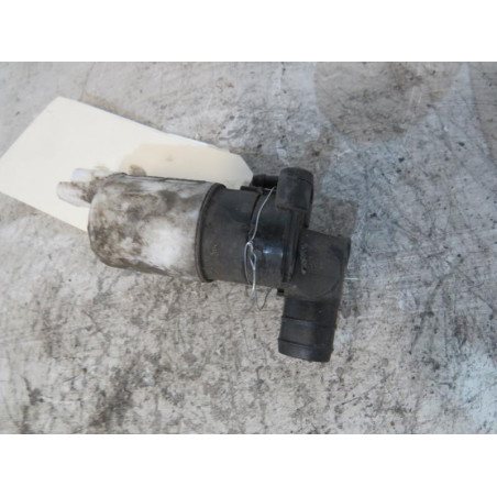 Pompe lave glace avant RENAULT TRAFIC 2