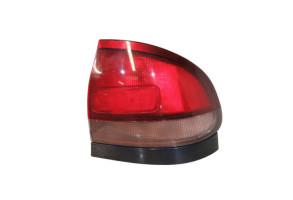Feu arriere principal droit (feux) MAZDA 626 3 Photo n°1