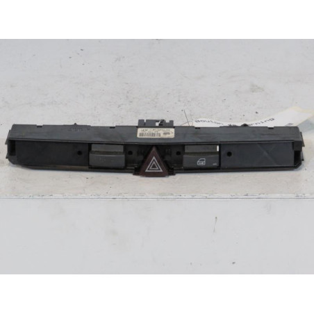 Bouton de warning OPEL ASTRA H
