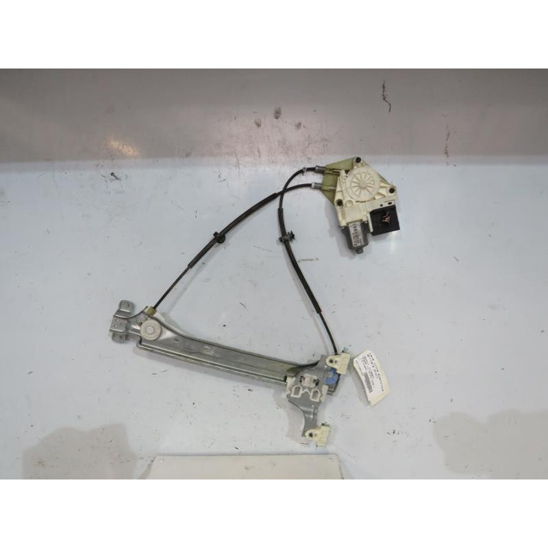 Leve vitre electrique arriere droit RENAULT MEGANE 3 Photo n°1
