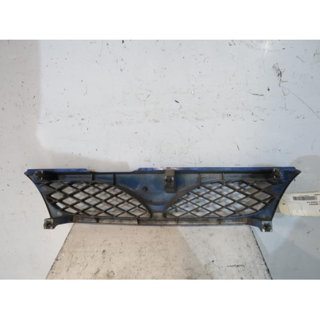 Calandre NISSAN ALMERA 1