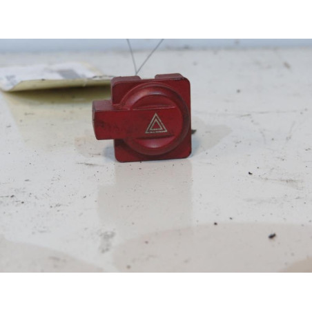 Bouton de warning CITROEN C4 1