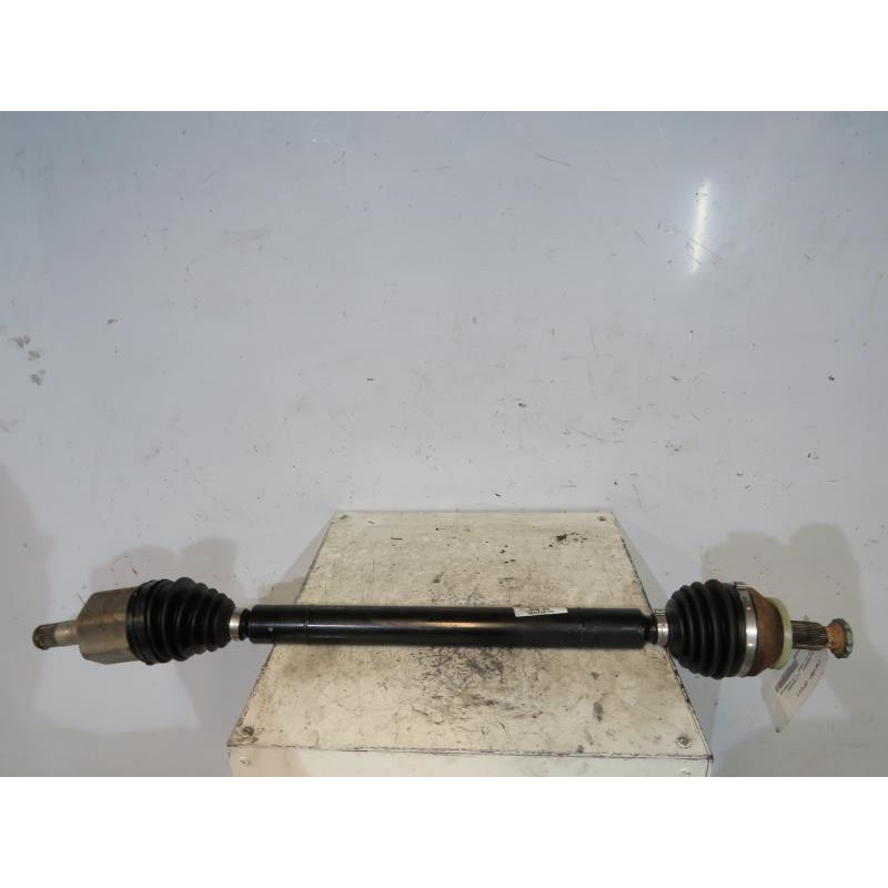 Cardan droit (transmission) VOLKSWAGEN POLO 4 Photo n°1