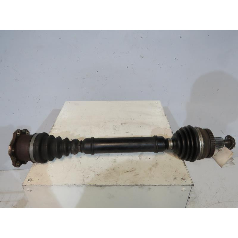 Cardan gauche (transmission) AUDI A4 2 Photo n°1
