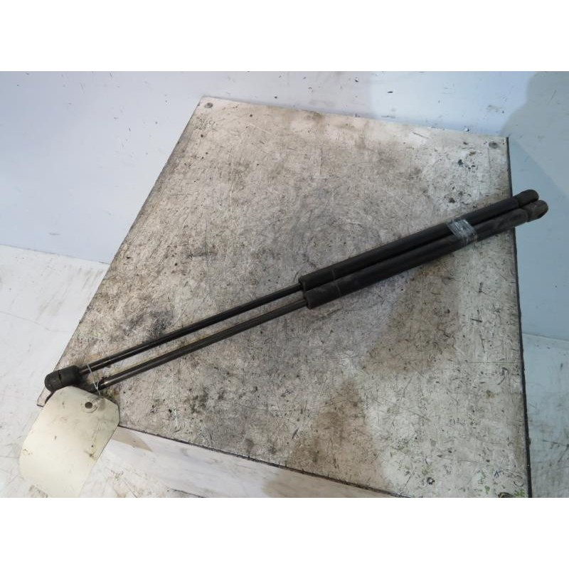 Verin de coffre SEAT IBIZA 2 Photo n°1