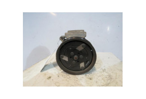 Compresseur clim RENAULT MODUS Photo n°4