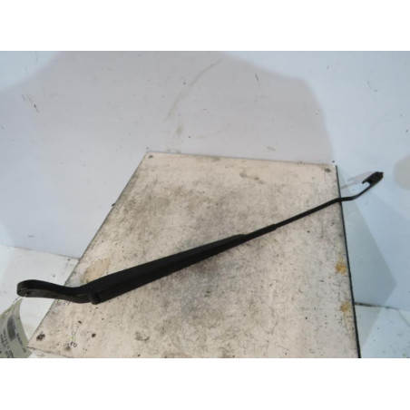 Bras essuie glace avant gauche CHRYSLER VOYAGER 4