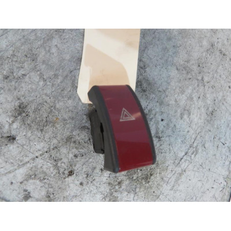 Bouton de warning OPEL CORSA C