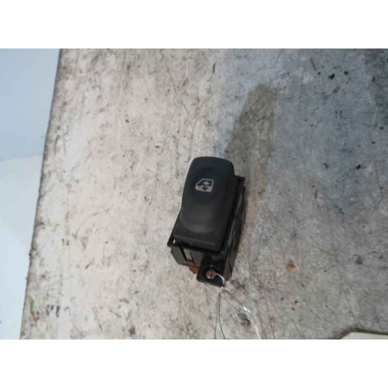 Interrupteur de leve vitre avant gauche RENAULT ESPACE 3 Photo n°1