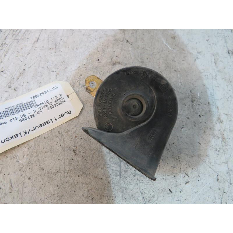 Avertisseur/Klaxon MERCEDES CLASSE E 210 Photo n°1