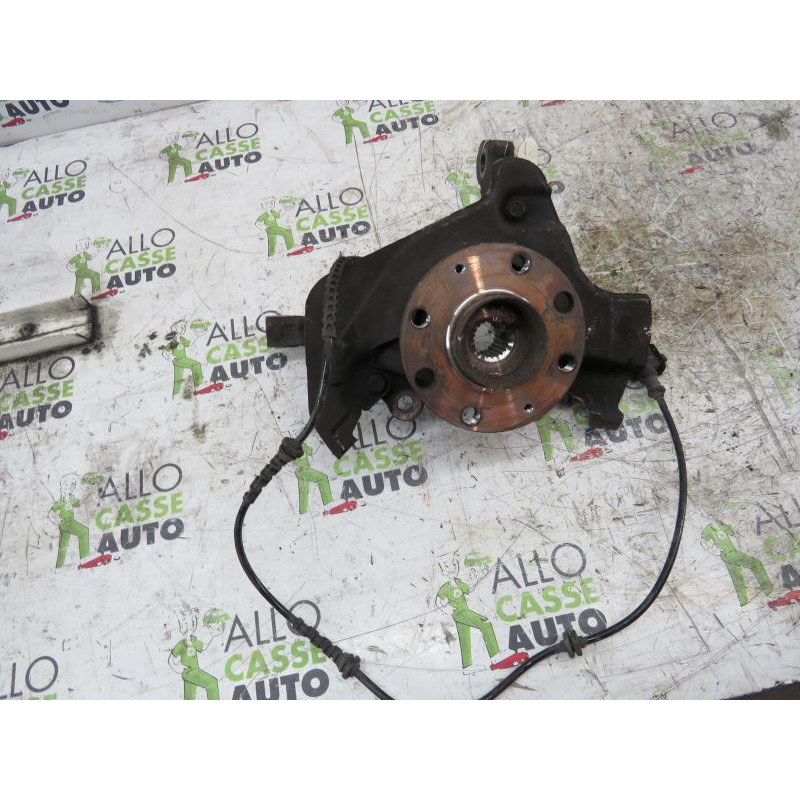 Pivot de moyeu avant gauche FIAT GRANDE PUNTO Photo n°1
