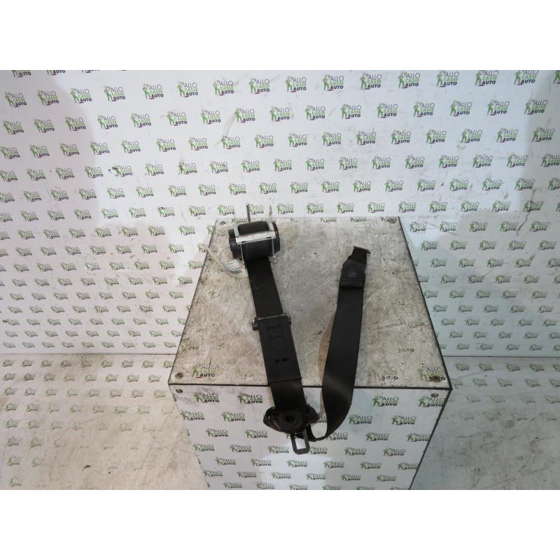 Ceinture avant droit OPEL ZAFIRA B Photo n°1