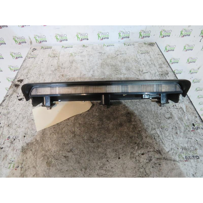 Feu arriere stop central OPEL CORSA C Photo n°1