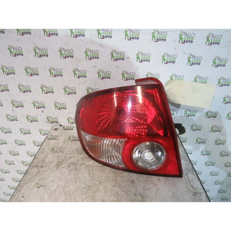 Feu arriere principal gauche (feux) HYUNDAI GETZ Photo n°1
