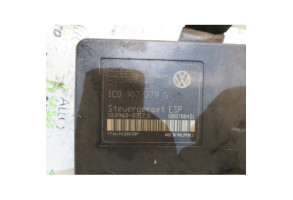 Bloc ABS (freins anti-blocage) VOLKSWAGEN GOLF 4 Photo n°2