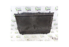 Radiateur eau HYUNDAI TRAJET Photo n°1