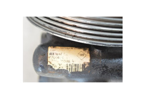 Pompe de direction RENAULT CLIO 2 Photo n°2