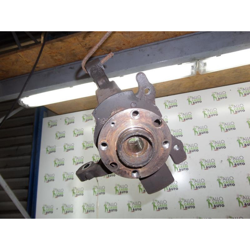 Pivot de moyeu avant droit OPEL ASTRA H Photo n°1