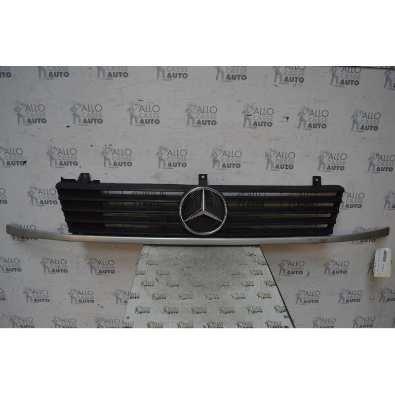 Calandre MERCEDES VITO 638 Photo n°1