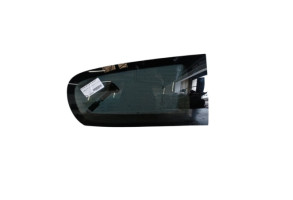 Vitre arriere droit CITROEN C1 2 Photo n°1