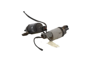 Pompe lave glace avant BMW SERIE 1 E81 Photo n°3