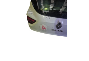 Malle/Hayon arriere RENAULT CLIO 4 Photo n°5