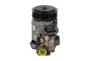 Compresseur clim VOLKSWAGEN POLO 5 Photo n°4