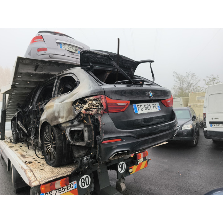 Cache moteur  BMW SERIE 5 G31 Photo n°5