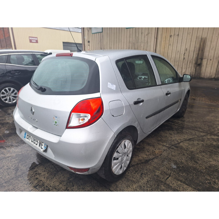 Feu arriere principal droit (feux) RENAULT CLIO 3 Photo n°11