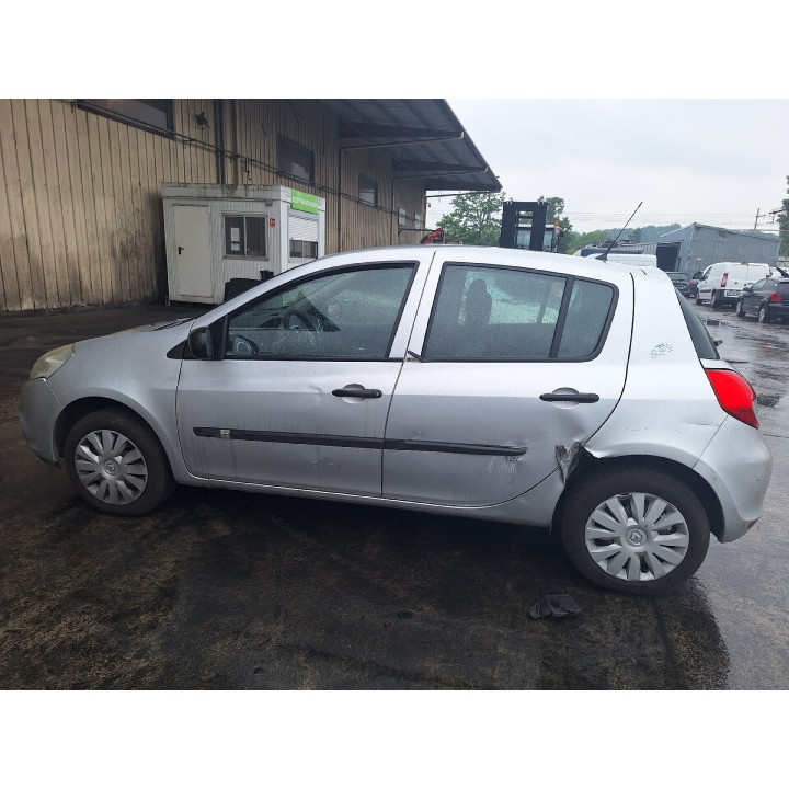 Feu arriere principal droit (feux) RENAULT CLIO 3 Photo n°13