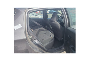 Feu arriere principal gauche (feux) TOYOTA YARIS 3 Photo n°13