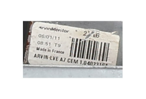 Leve vitre electrique arriere droit PEUGEOT 207 Photo n°2